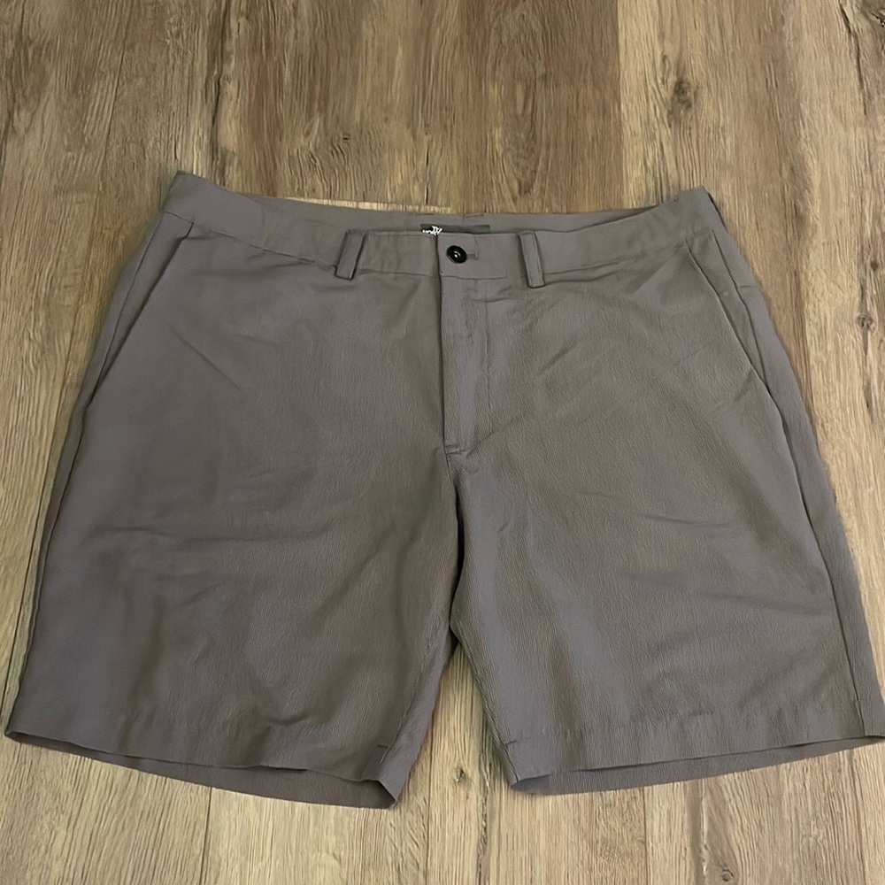 The North Face Men’s Gray Shorts Size 40/XXL